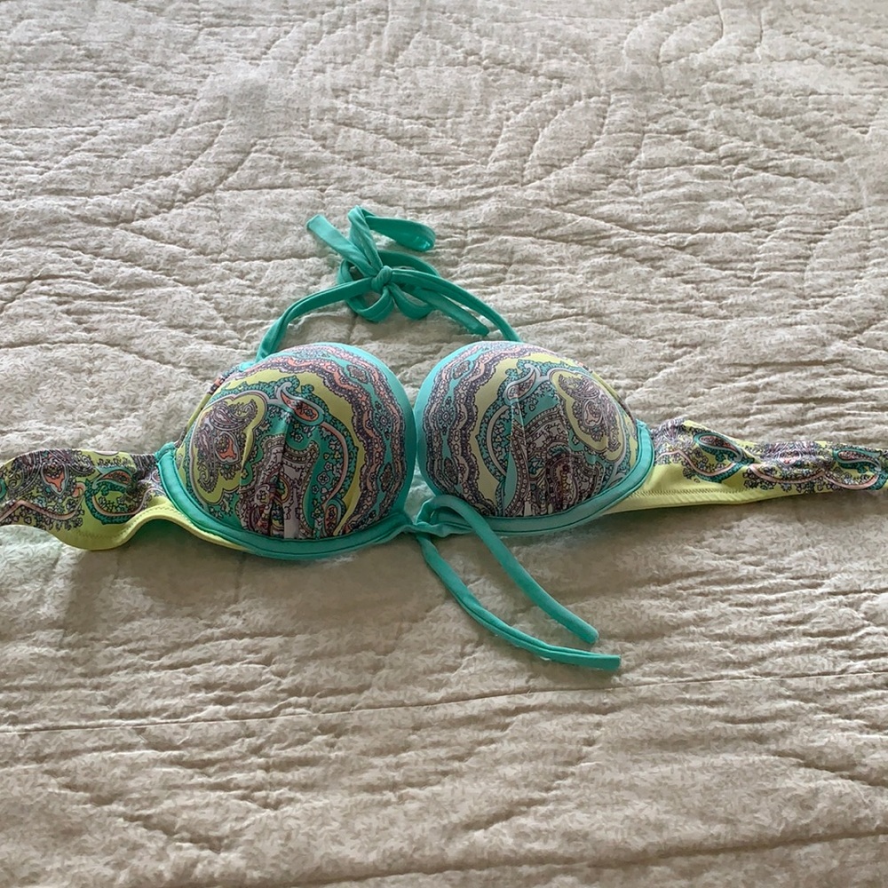 Victoria Secret Bathing Suit Top 32C